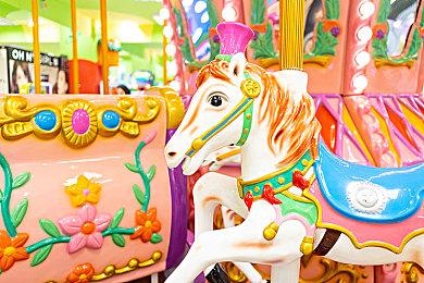 《方舟生存飞升》全新DLC冲上Steam热销前五，“中心岛”地图6月上线